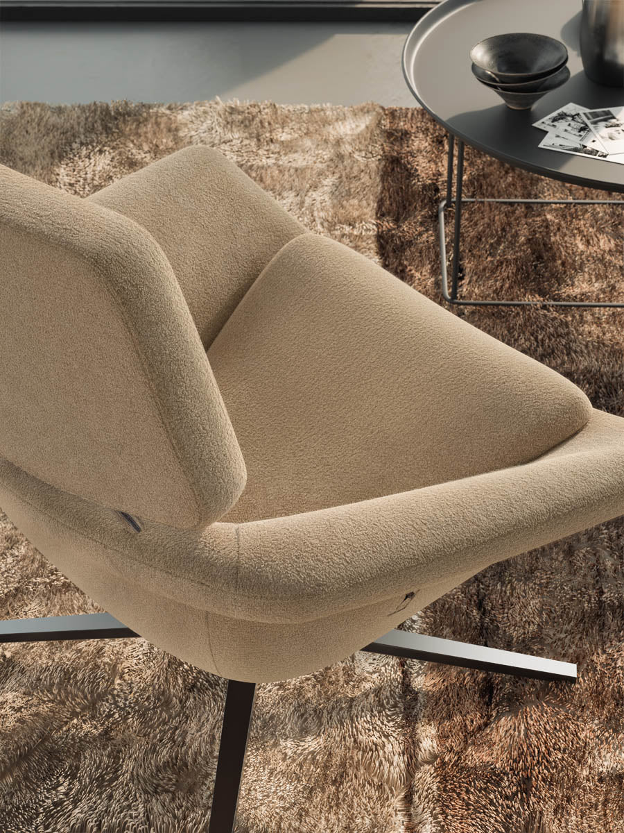 Metropolitan Relax Armchair - Image 7